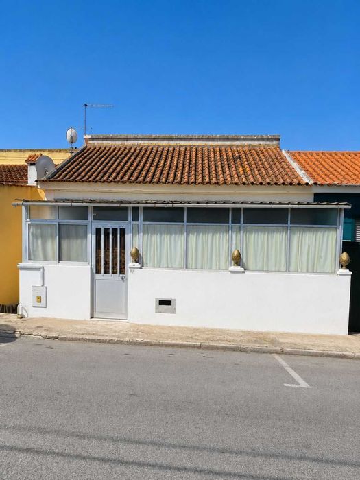 moradia para venda T2 em Coina ; Barreiro zona Bairro da Areias sem Licença de Utilização