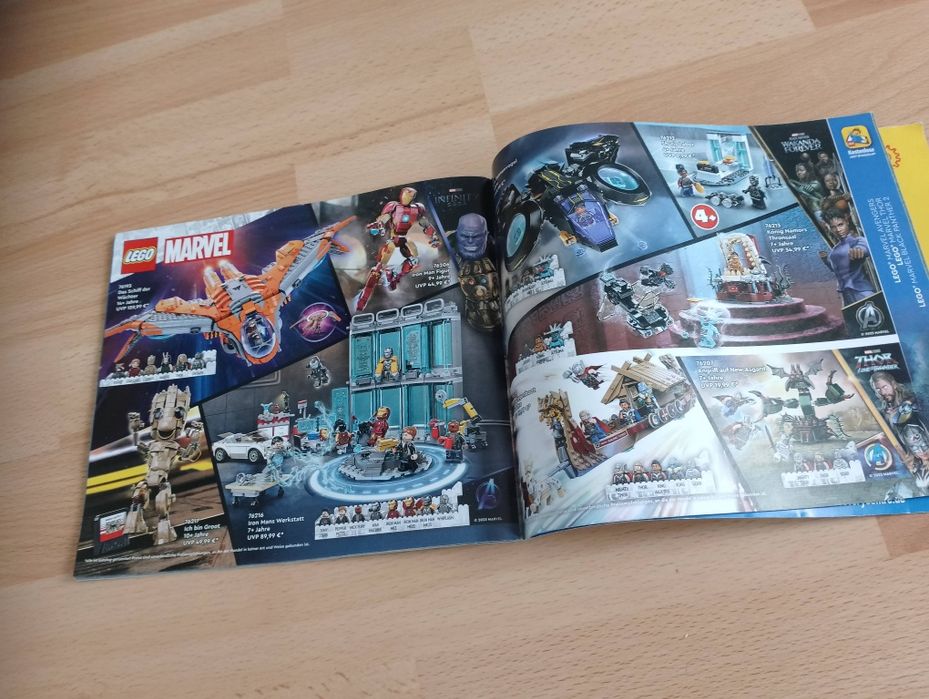 LEGO dwa katalogi 2023r niemieckie