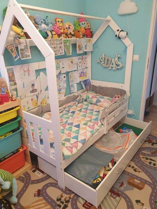 Łóżko domek 80 x160  z materacem