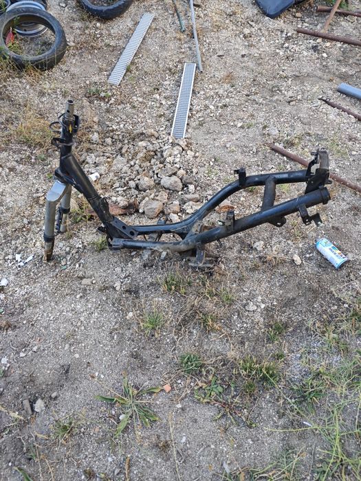 Quadro  e guiador de secooter Peugeot