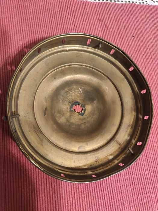 Element starej lampy , mosiądz.