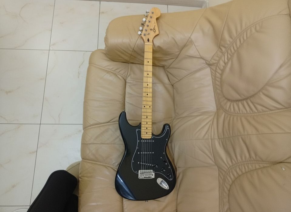 Електрогітара стратокастер