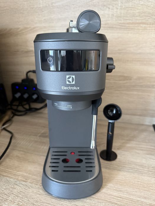 Ekspres do kawy Electrolux Explore 6 Manual Espresso – NOWY