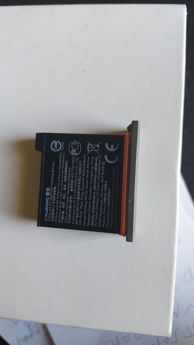 Dji osmo action, bateria, lente e porta para cartão mini sd