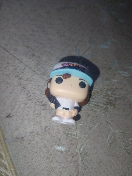 Kinder joy Stranger things