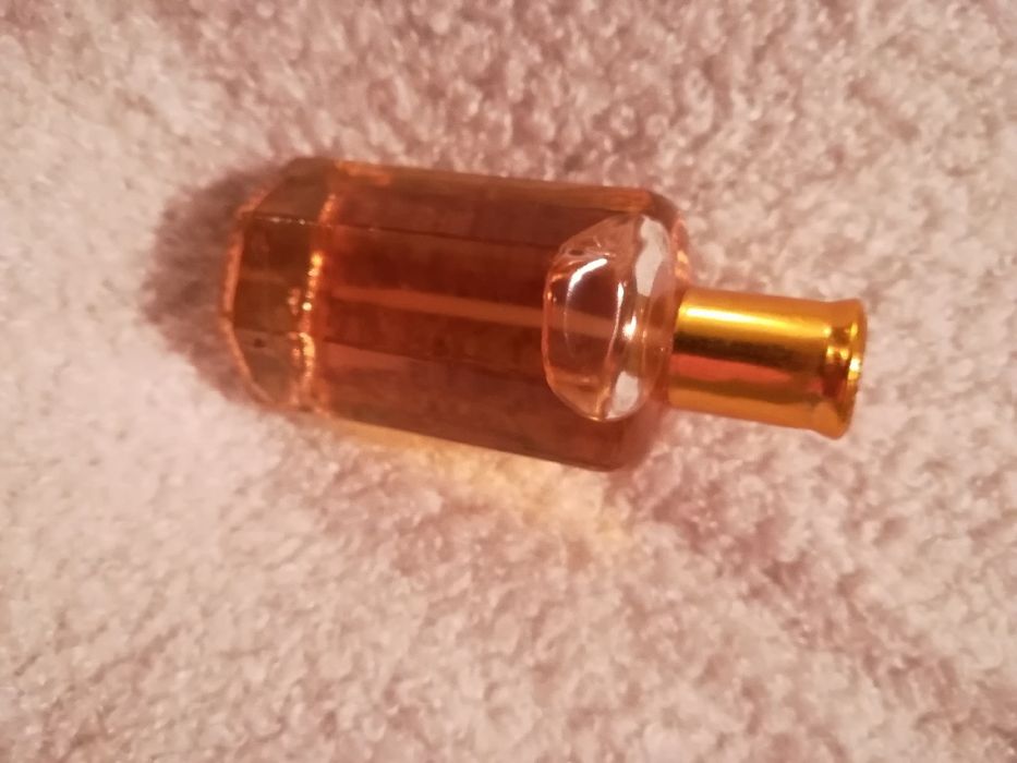 Perfumy damskie z Dubaju