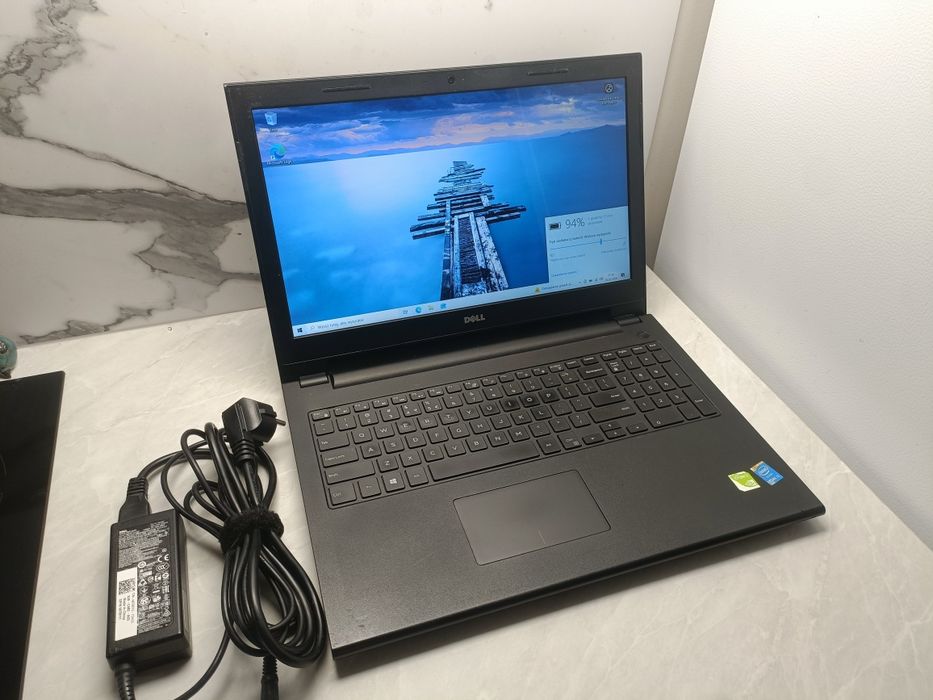 Laptop Dell Inspirion 15  SSD 128GB 8GB RAM i3