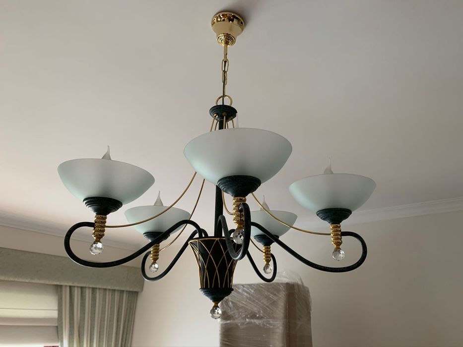 Two Candlesticks431197354103951361