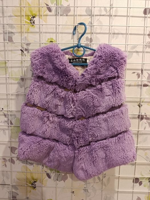 Жилетка на дівчинку