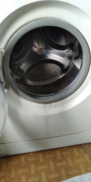 Стиральная машина Indesit WISL 85X