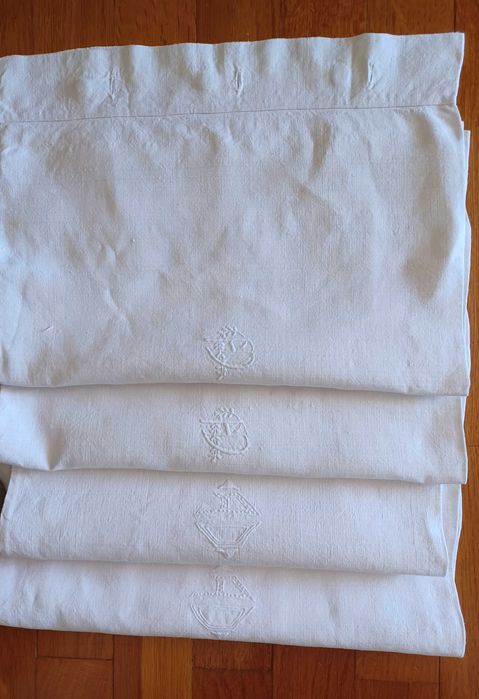 Fronhas em linho antigo 40x40 novas