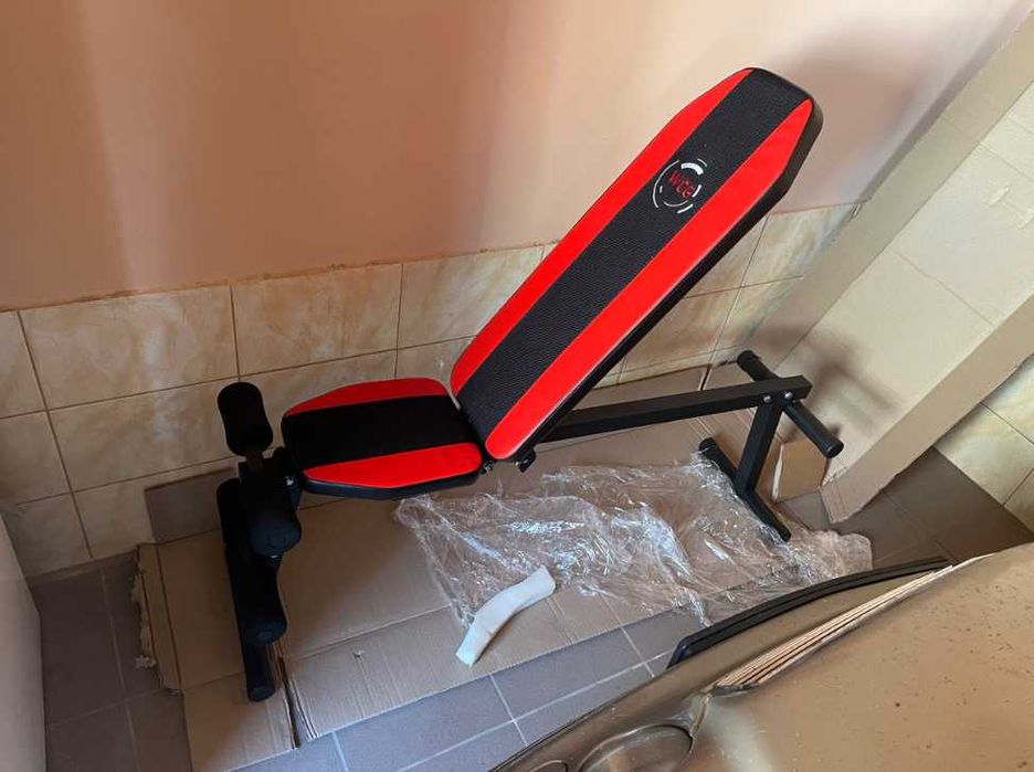 Лавка для жима под штангу со стойками универсальная Скамья, гантели