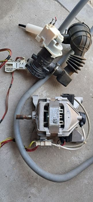 Sprzedam programator z cala inst,pompa i silnikiem.
