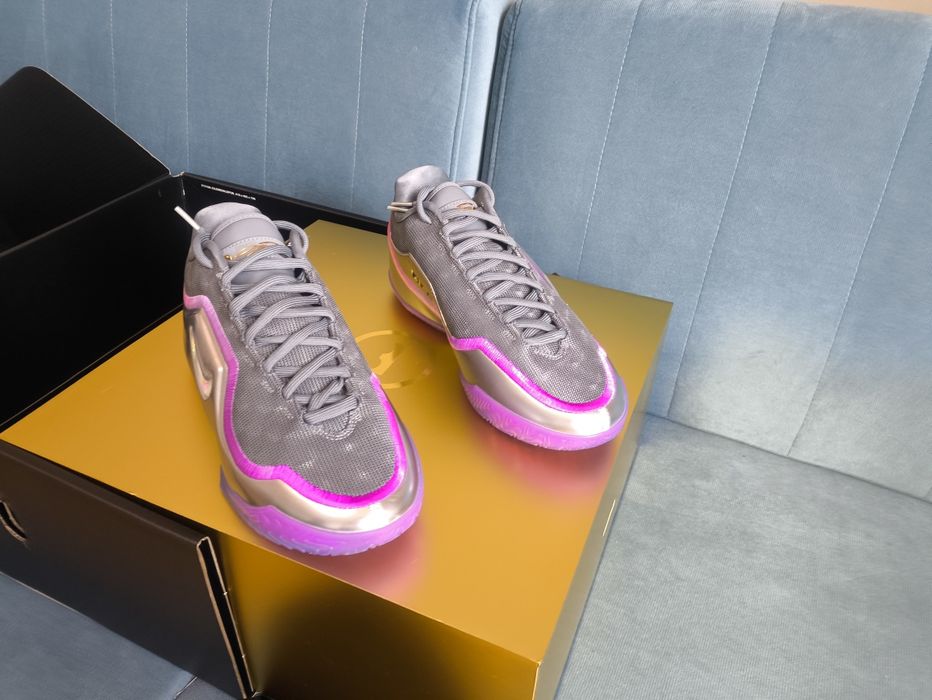 Nowe buty do koszykówki Nike LeBron 23 LUX "Bubble Boy" rozmiar 43