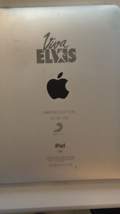 .Продам редкий коллекционный Apple iPad 2 Viva Elvis Limited Edition №23/100.

Оригинальный iPad