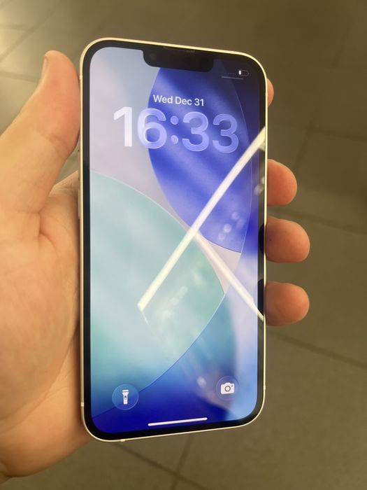 iPhone 13 256GB White