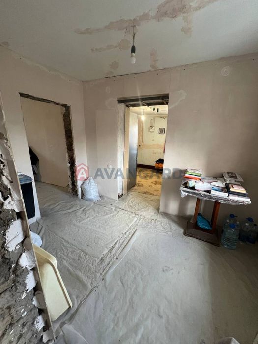 Продаж будинку+8соток приватизованої землі+літня кухня. Запоріжжя ліве