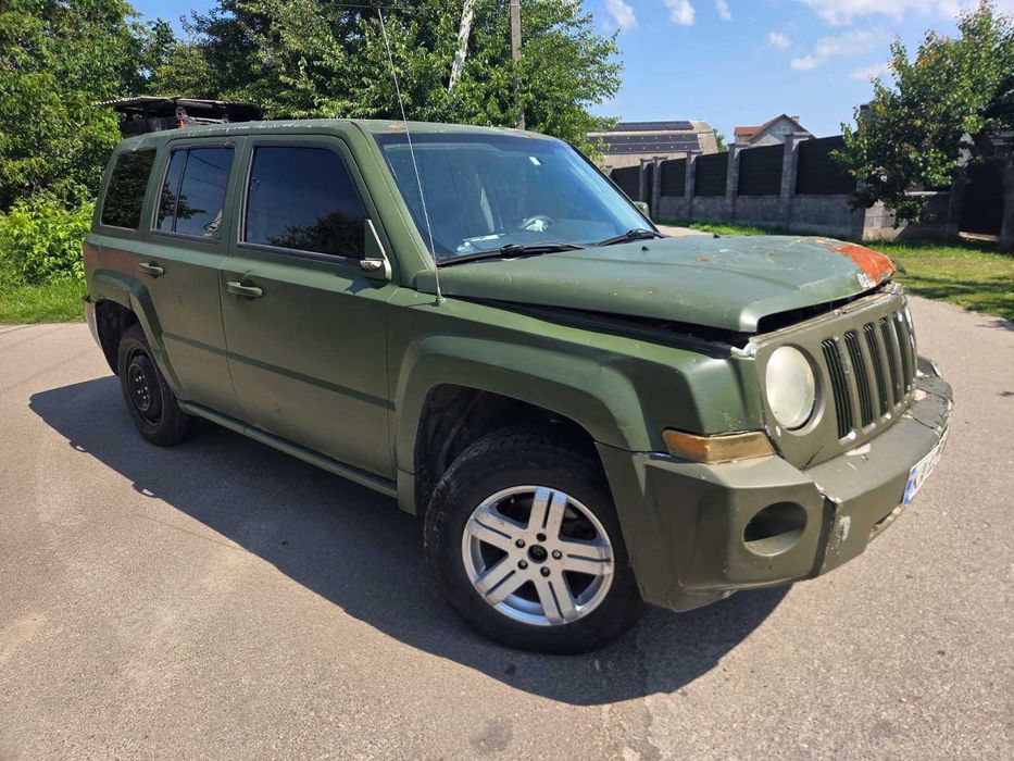 Продам Jeep Patriot 2008, 2.36л бензин, механіка, передній привод