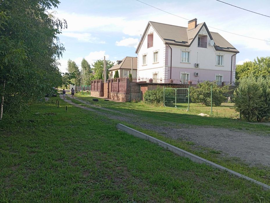 G2 Продам теплий 2-поверховий Таунхаус м. Академика Павлова