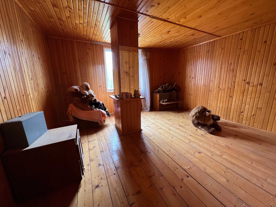 Продаж! Два будинки в жилому стані + гараж