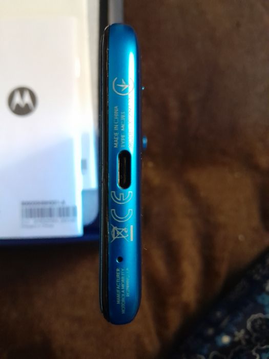 Смартфон Moto e7i