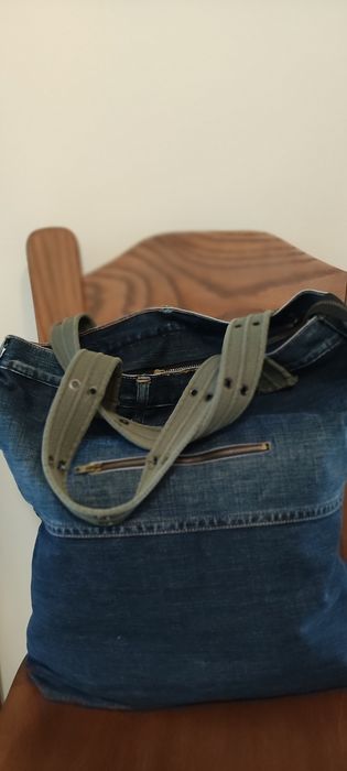 Sportowa jeansowa torba na ramię
