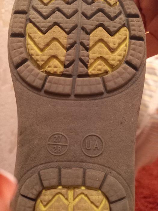 Крокси, бу., 27 р. Рожеві і сині