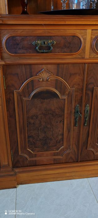 Móvel madeira maciça como novo