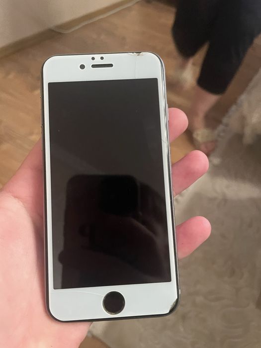 Айфон 6 на 64 гб в хорошому стані