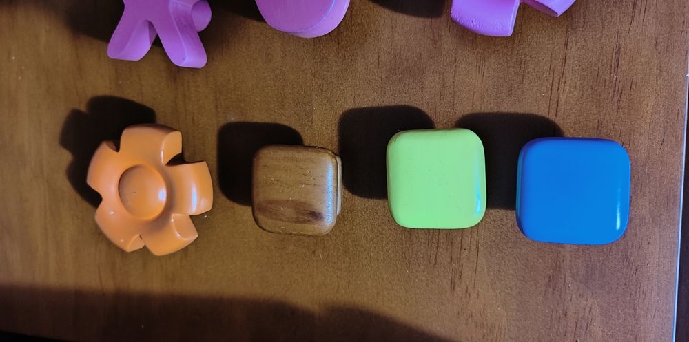 Solid Wood Drawer Pulls64551197283715122