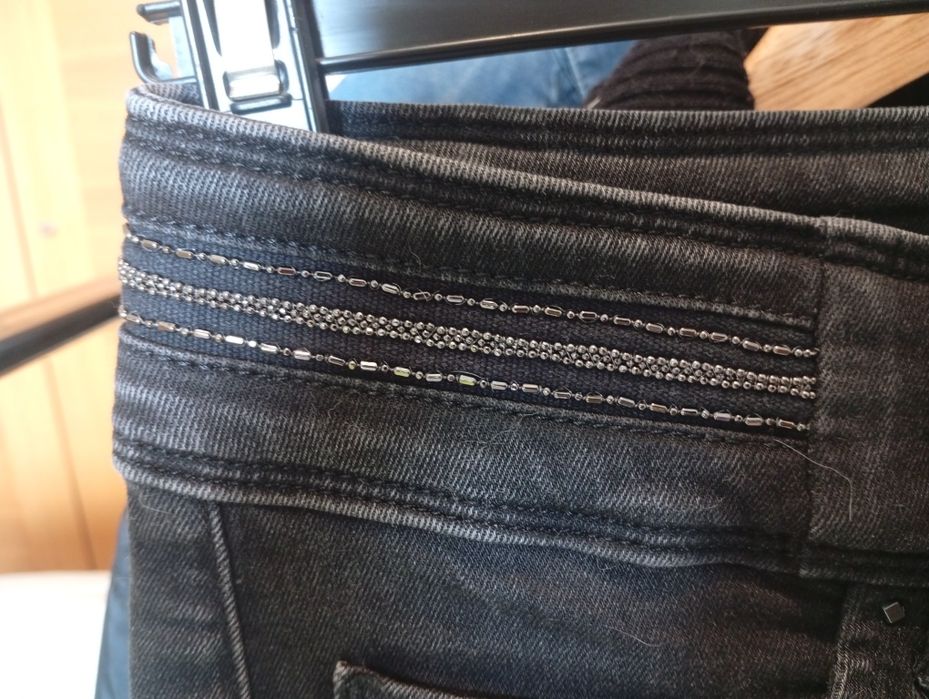 Calças Senhora SALSA Nr36 pretas com cinto missangas