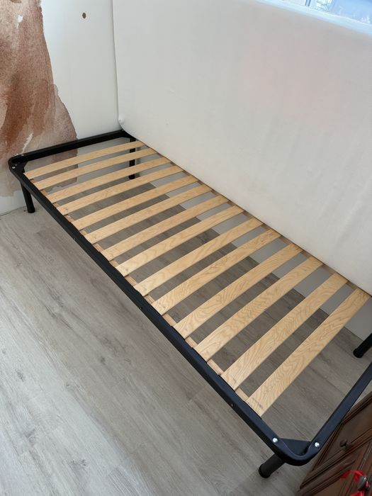 Łóżka robotnicze pracowanicze polowe metalowe 90x200.