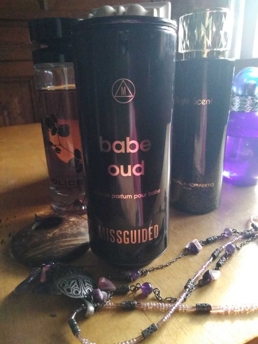 Missguided  Babe Oud edp. 80 ml. Trwały,agarowo-korzenny zapach.