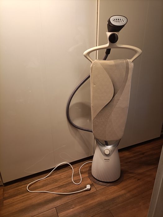 Parownica Philips GC557 stojący streamer do ubrań | świetny stan