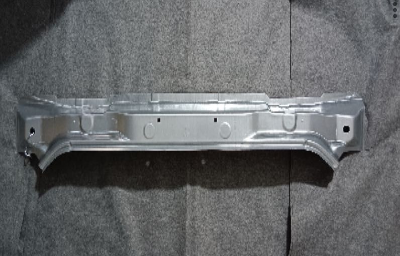 VW ID4 задня панель,   є інші запчастини ID4 ID6 ID3 UNIX Lavida