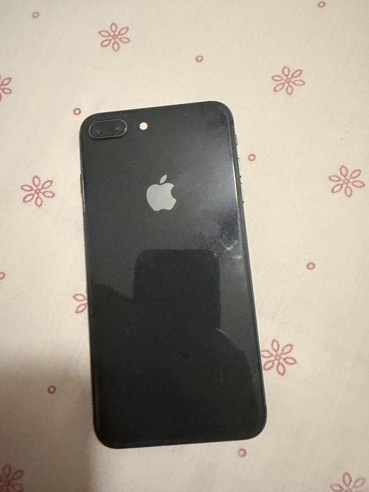 Iphone 8 plus  64gb