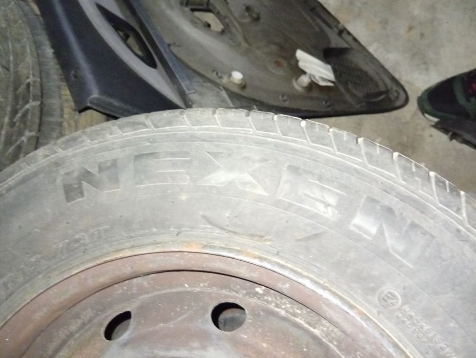 Pneus com jantes 165-70-R13 citroen ou Peugeot no