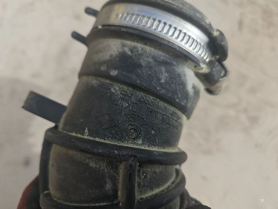 Rura wąż przewód powietrza Renault MEGANE Scenic III 1,5 DCI 2014r 165750686R