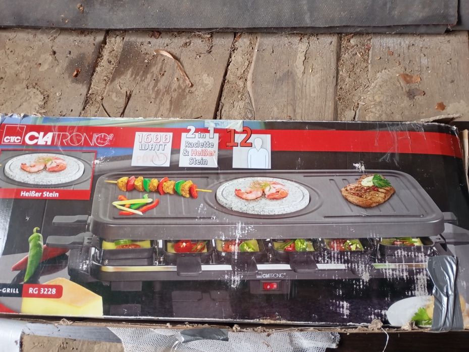 Електрична гриль-раклетниця