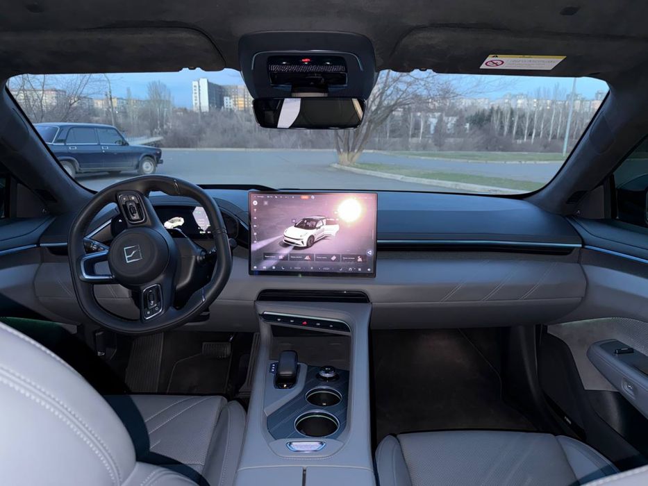 Zeekr 001 2024 стильный электрокар