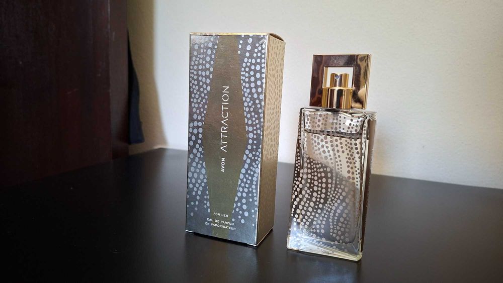 Perfume Avon Attraction para mulher