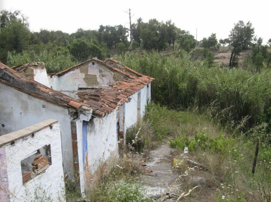 Vendo Casa Devoluta e terrerno 2750m2