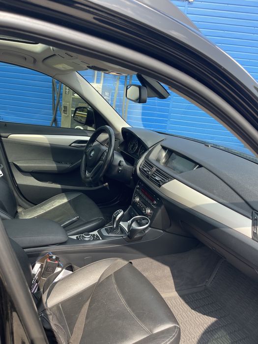 BMW X1 2013 року продам машину