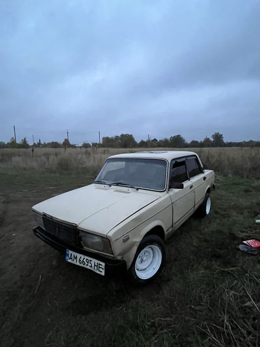 Ваз 2107 на боєвому ходу