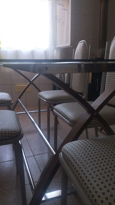 Mesa com Tampo de vidro