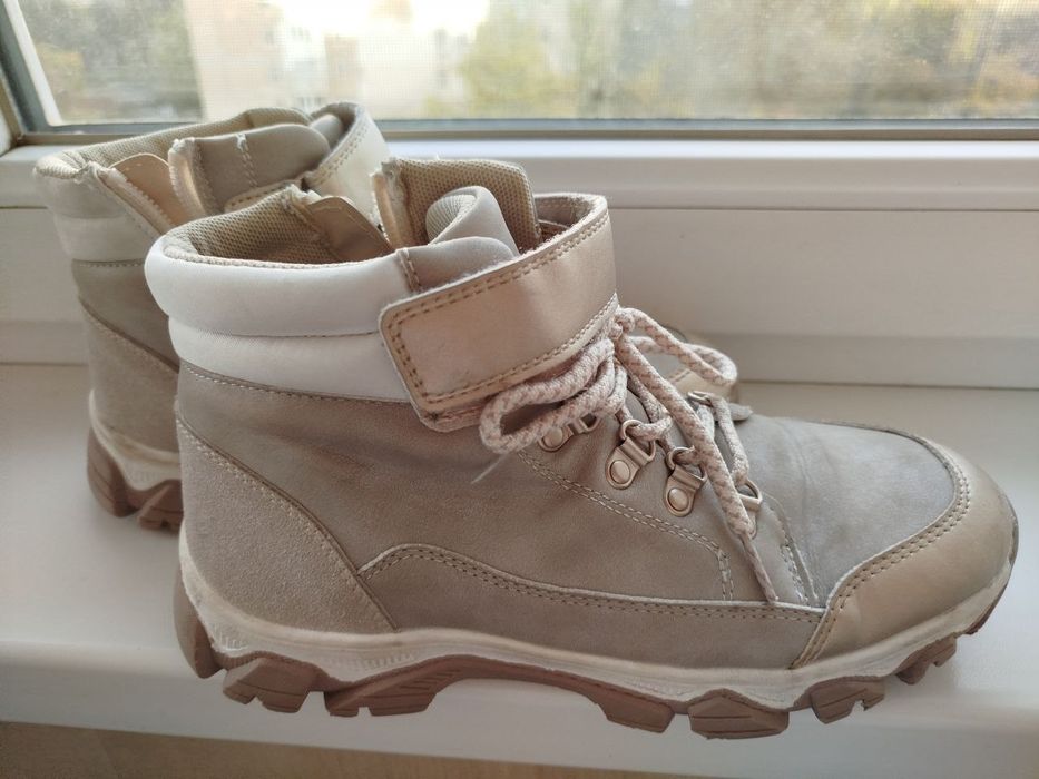 Демисезонные ботинки 35р