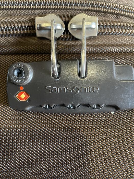 Дорожный чемодан Samsonite