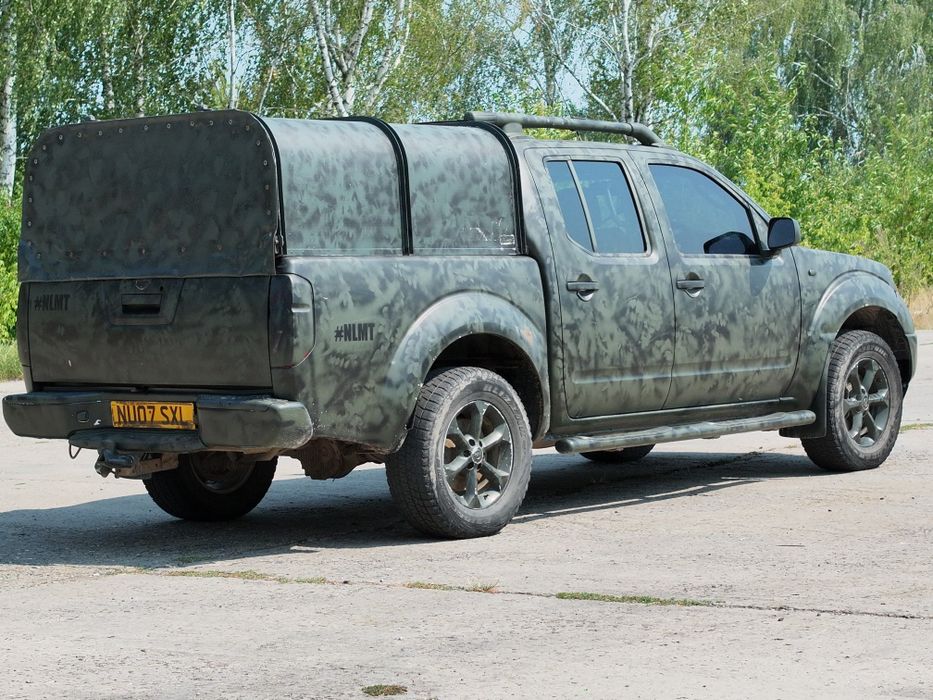 авто Nissan Navara 4x4