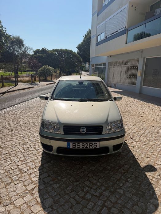 Fiat Punto 2004 automático