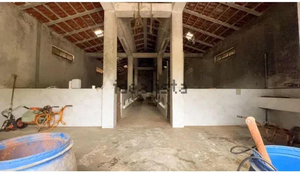 Quinta com 21.860 m2